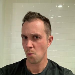 Meet your Posher, Adam